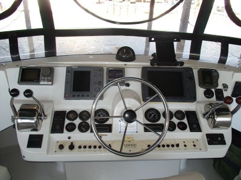 1997 Mainship 350