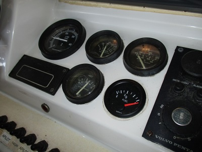 1997 Mainship 350