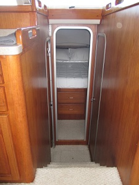 1997 Mainship 350
