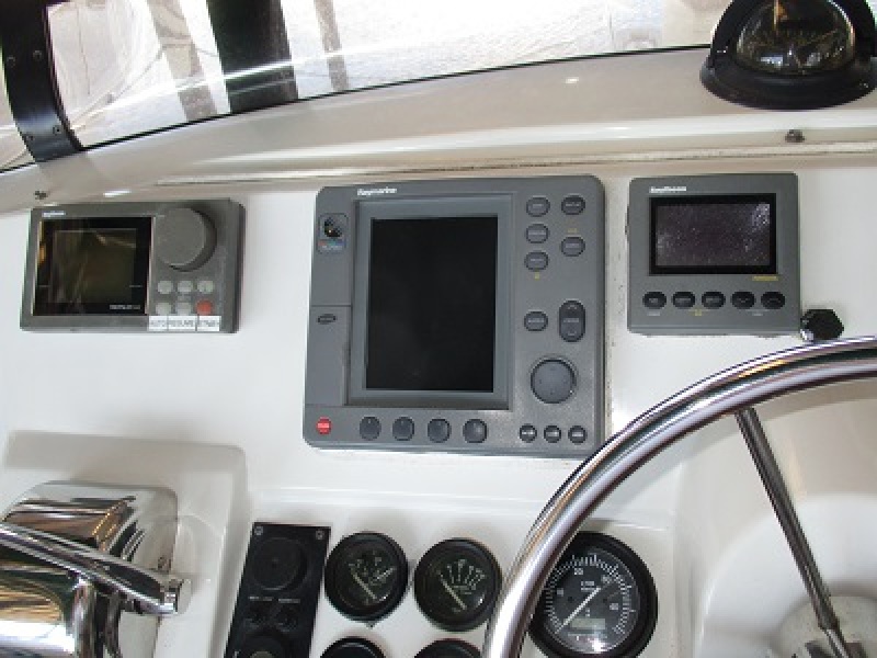 1997 Mainship 350