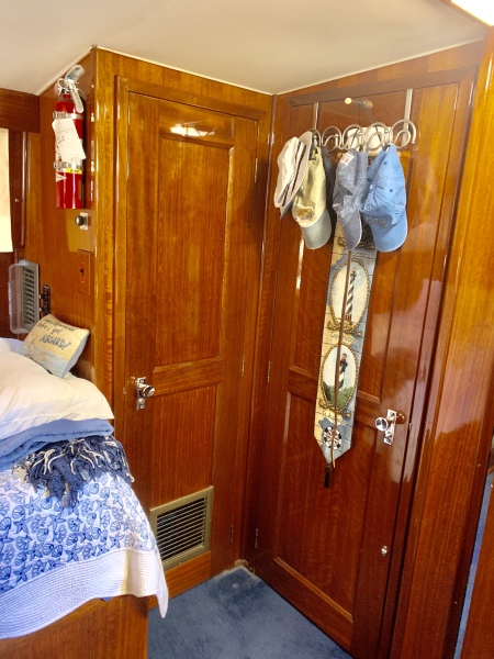 1977 Hatteras 42 LRC