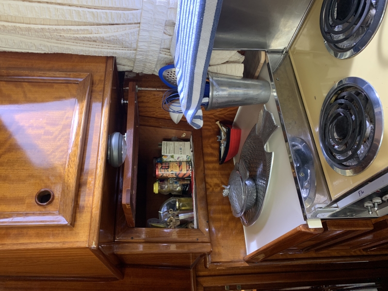 1977 Hatteras 42 LRC
