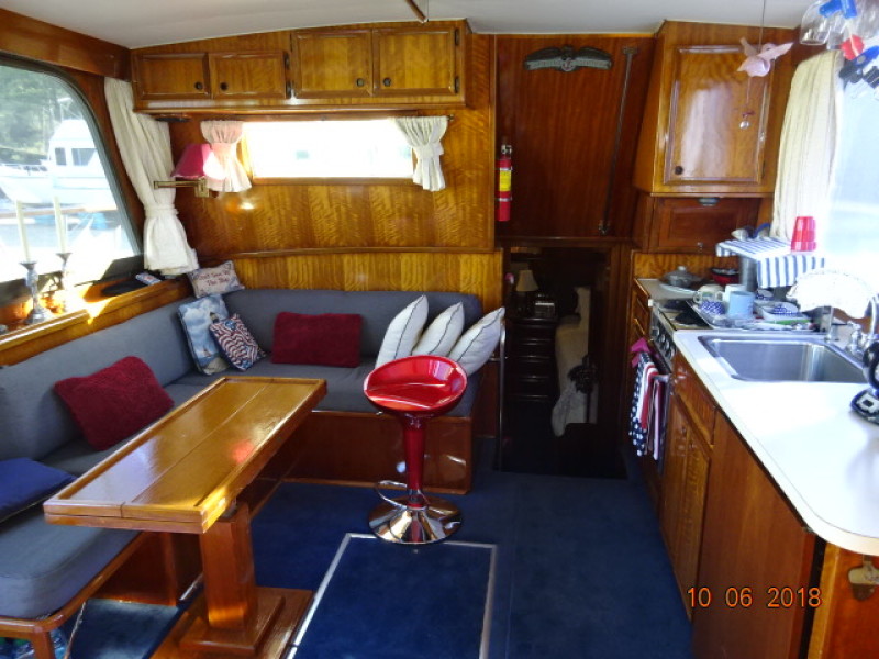 1977 Hatteras 42 LRC