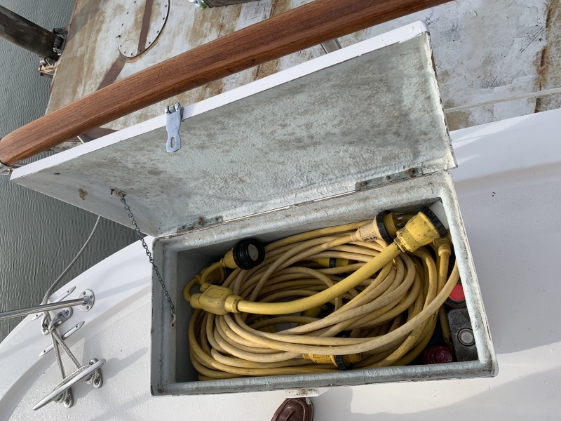 1977 Hatteras 42 LRC