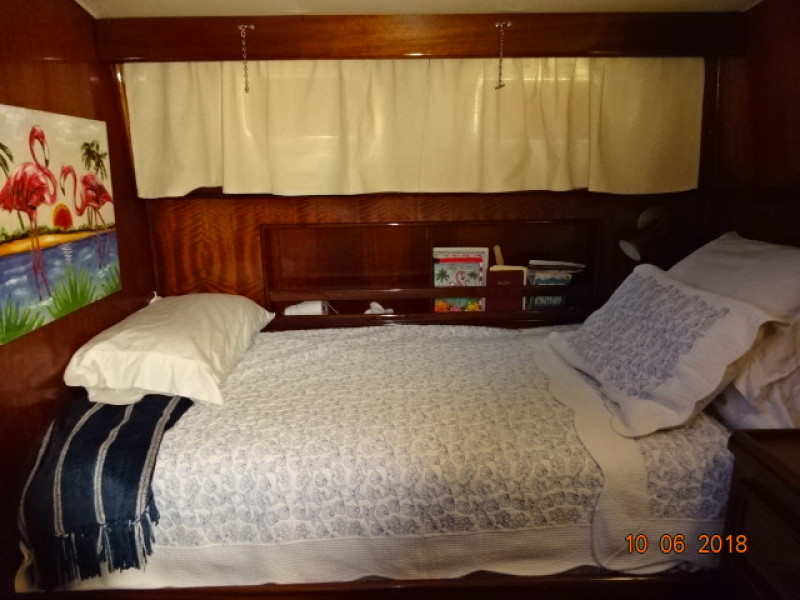 1977 Hatteras 42 LRC