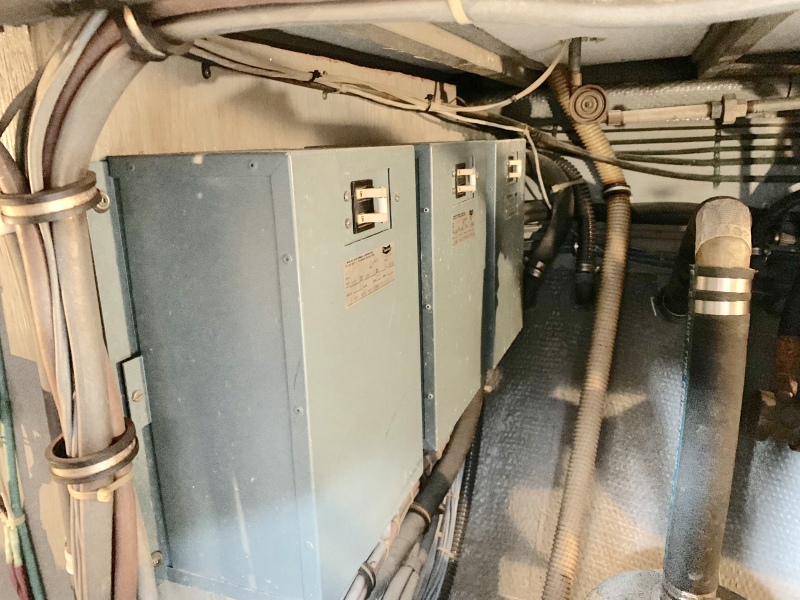 1977 Hatteras 42 LRC