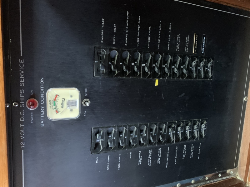 1977 Hatteras 42 LRC
