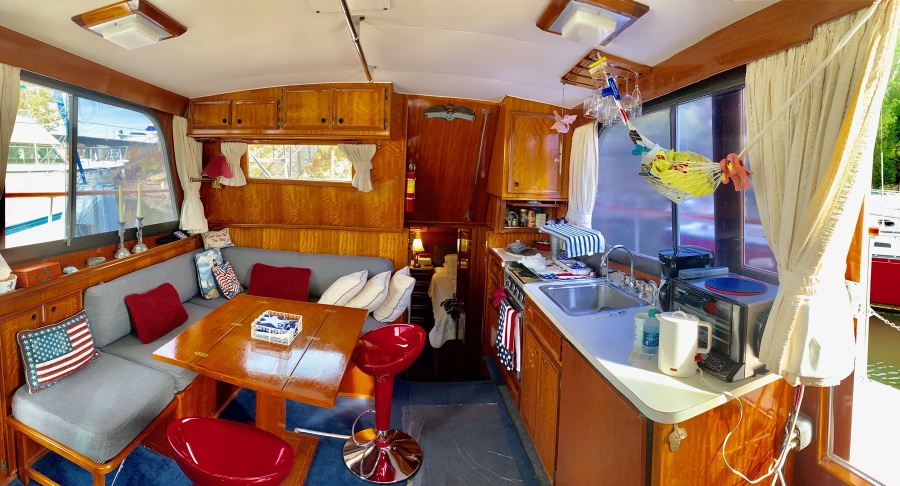 1977 Hatteras 42 LRC