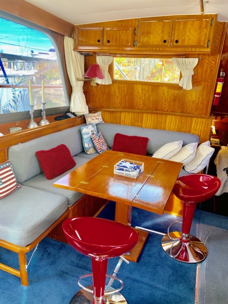 1977 Hatteras 42 LRC