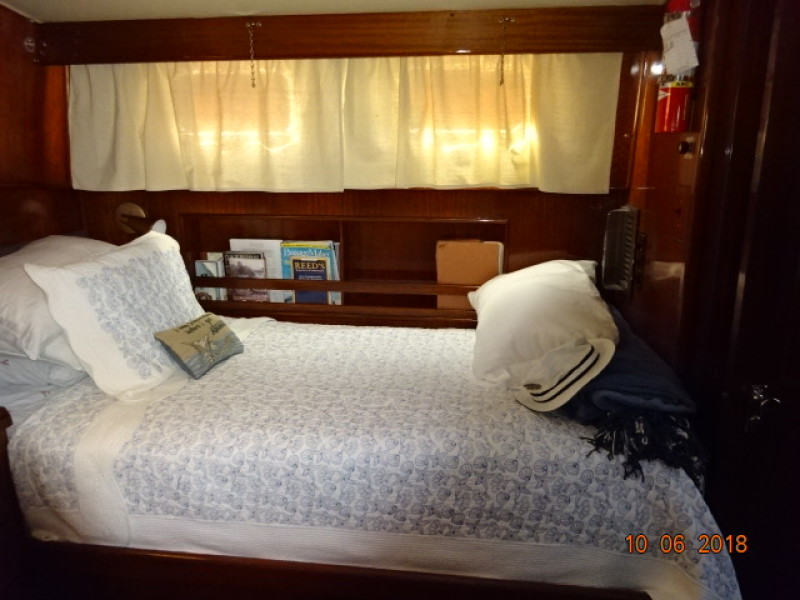 1977 Hatteras 42 LRC