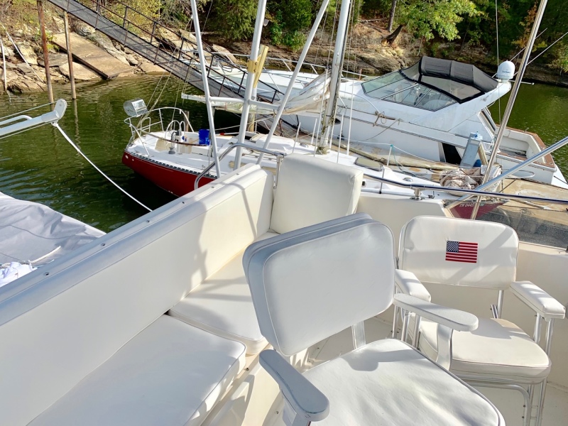 1977 Hatteras 42 LRC
