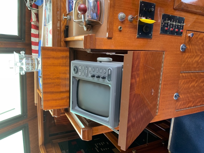 1977 Hatteras 42 LRC