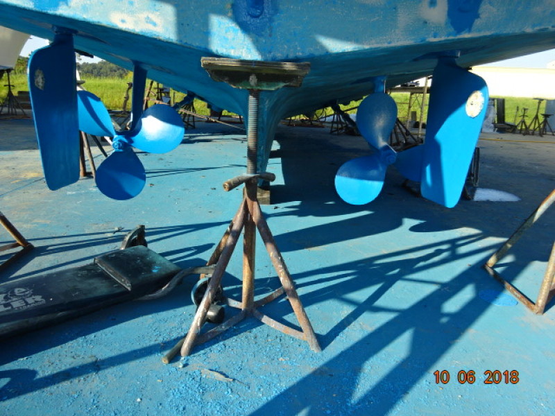 1977 Hatteras 42 LRC