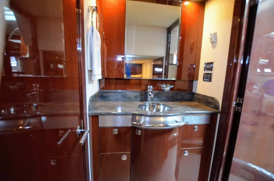 2011 Sea Ray 500 Sundancer
