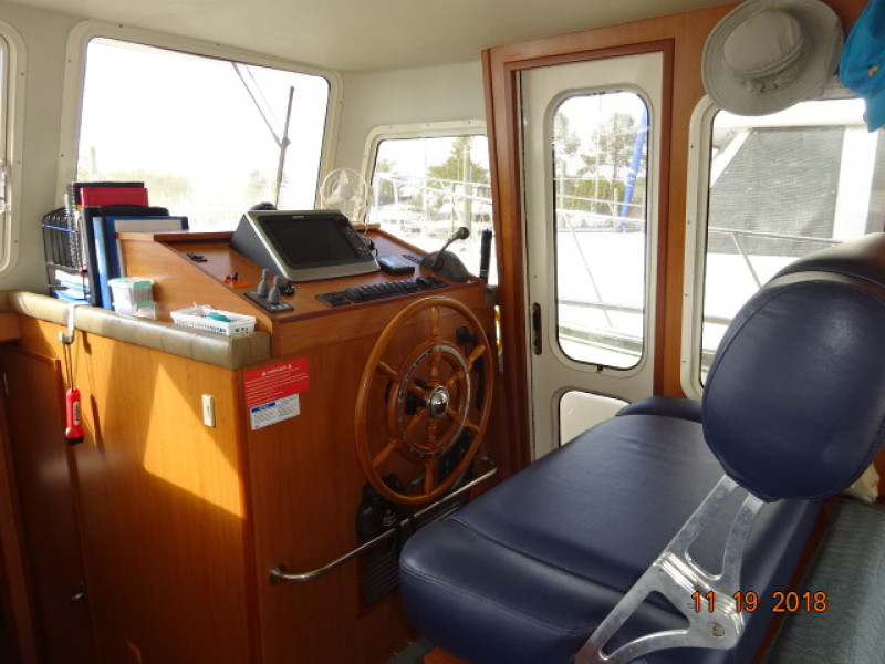 2009 Mainship Expedition