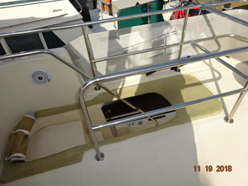 2009 Mainship Expedition