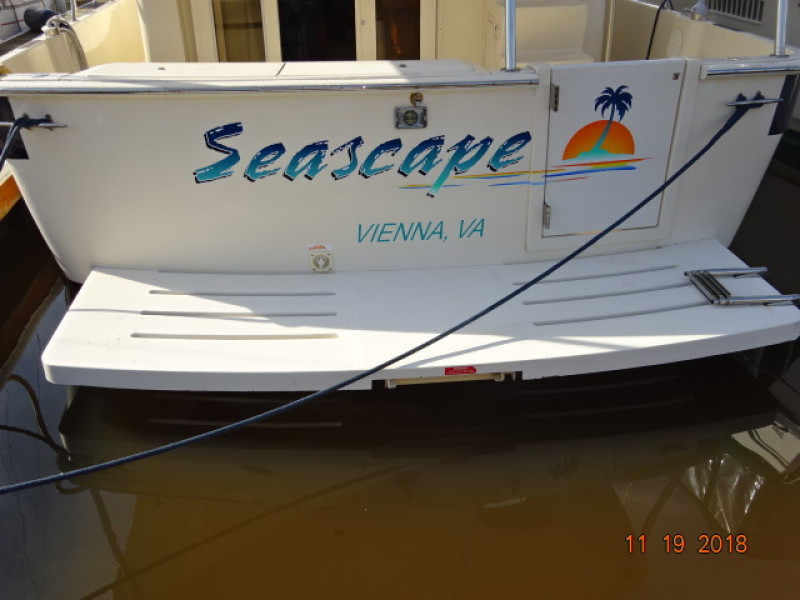 2009 Mainship Expedition
