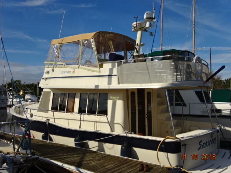 2009 Mainship Expedition