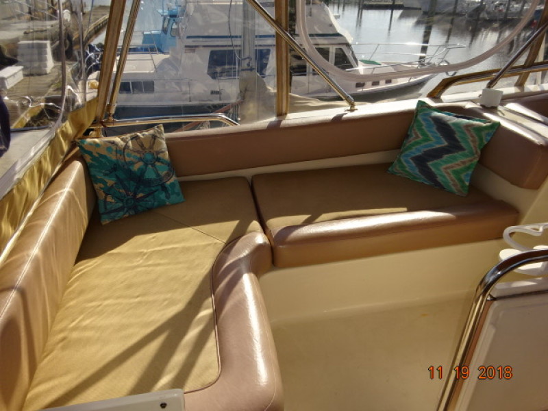 2009 Mainship Expedition