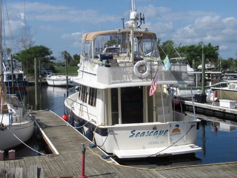 2009 Mainship Expedition