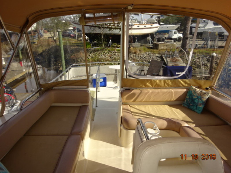 2009 Mainship Expedition