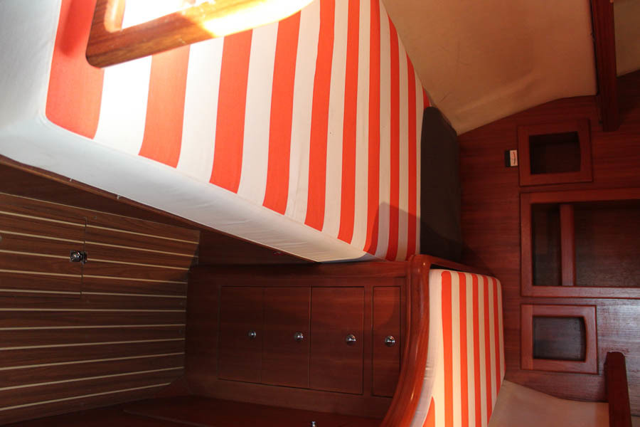 2003 Hunter 426 DS