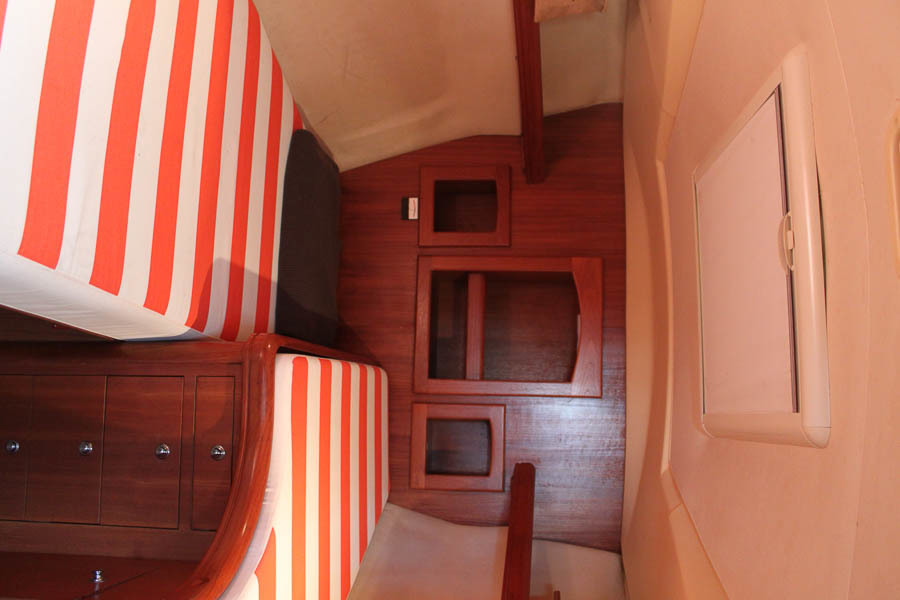 2003 Hunter 426 DS