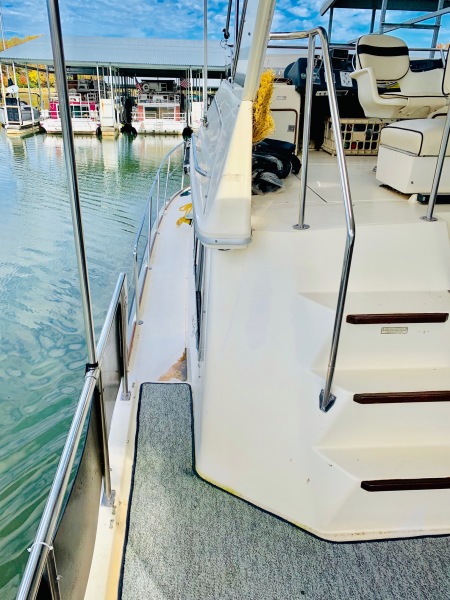 1986 Sea Ray 360 Aft Cabin