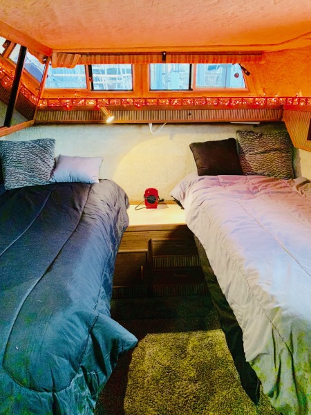 1986 Sea Ray 360 Aft Cabin