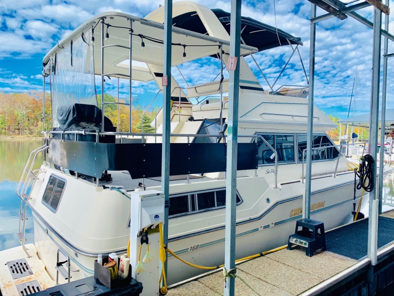 1986 Sea Ray 360 Aft Cabin
