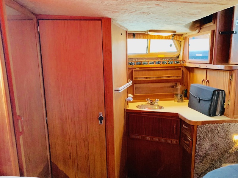1986 Sea Ray 360 Aft Cabin