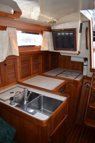 1995 Bristol 35.5 C/B