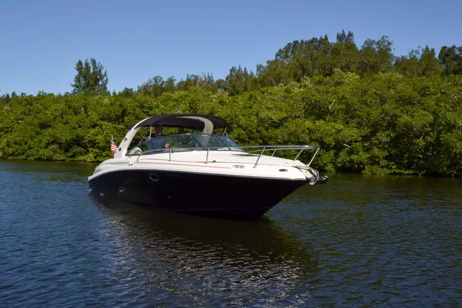 2004 Sea Ray 290 Sun Sport