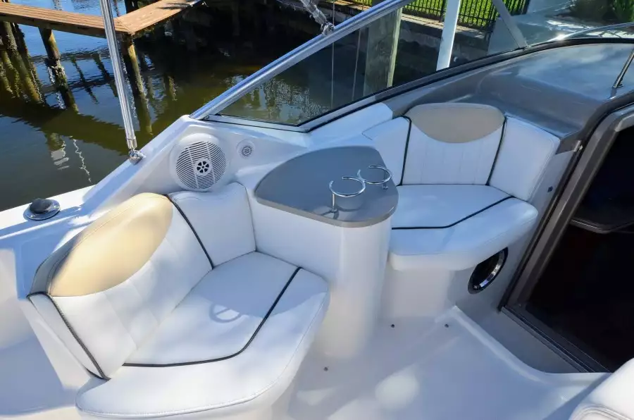 2008 Sea Ray 240 Sundancer