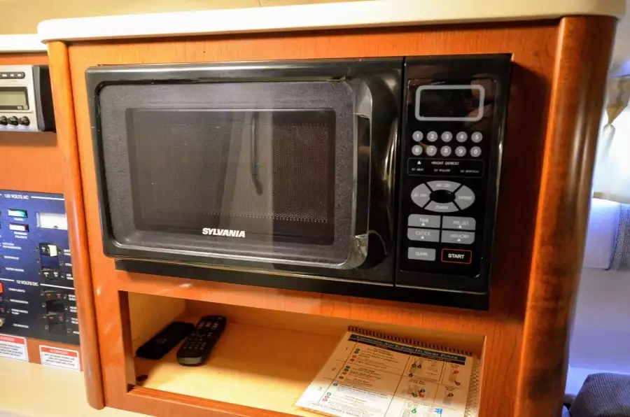 2008 Sea Ray 240 Sundancer