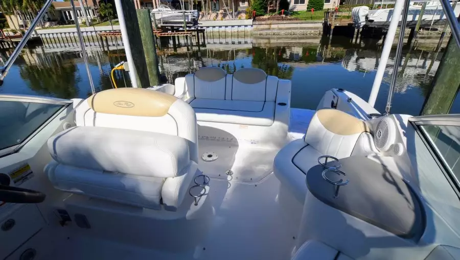 2008 Sea Ray 240 Sundancer