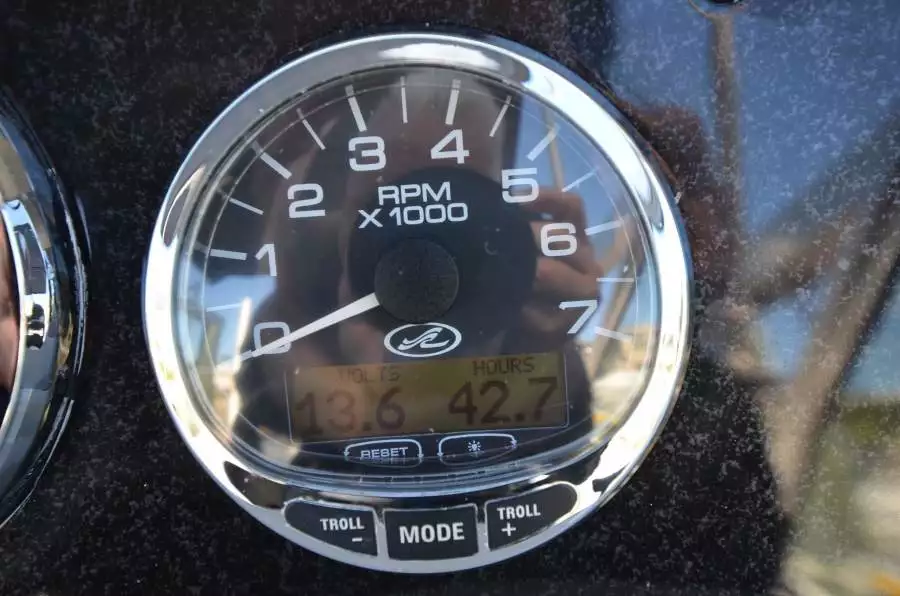 2008 Sea Ray 240 Sundancer