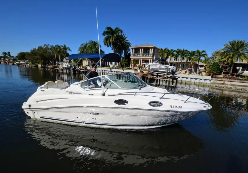 2008 Sea Ray 240 Sundancer