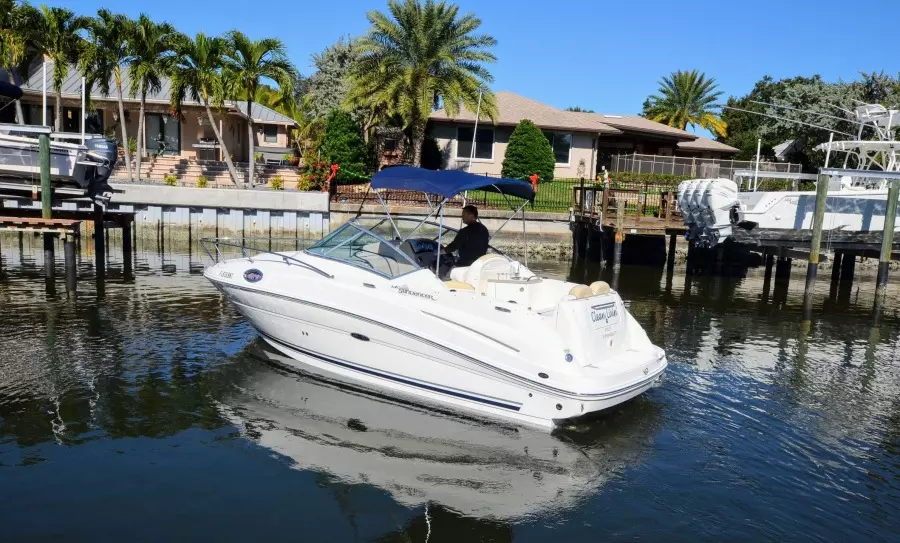 2008 Sea Ray 240 Sundancer