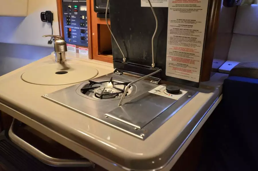 2008 Sea Ray 240 Sundancer