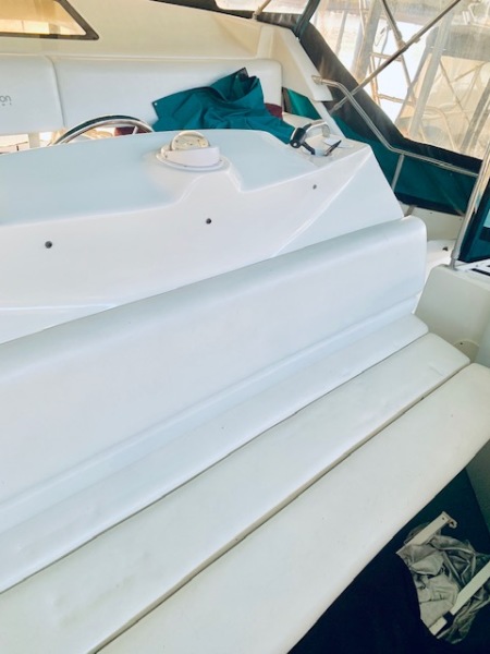 1997 Silverton 372
