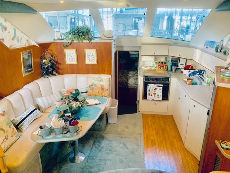 1997 Silverton 372