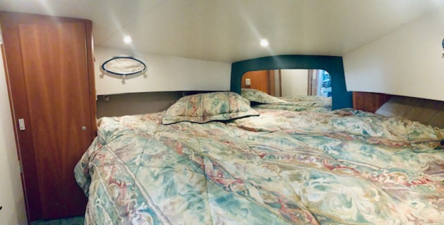 1997 Silverton 372