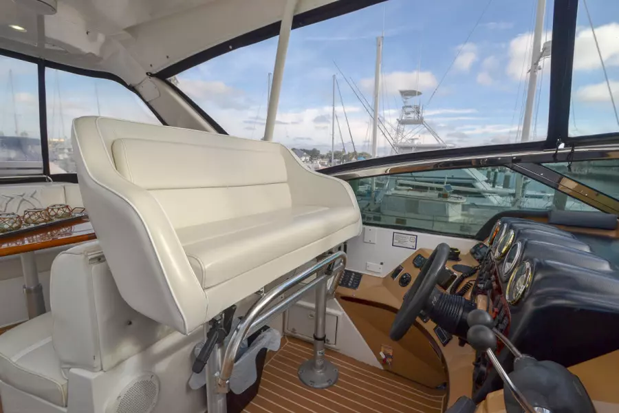 Custom Helm Seat