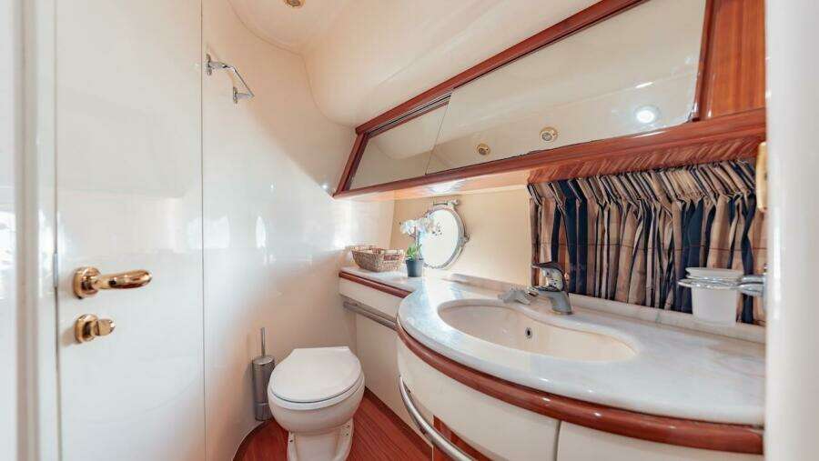 Alana Rose 62ft Azimut Yacht For Sale