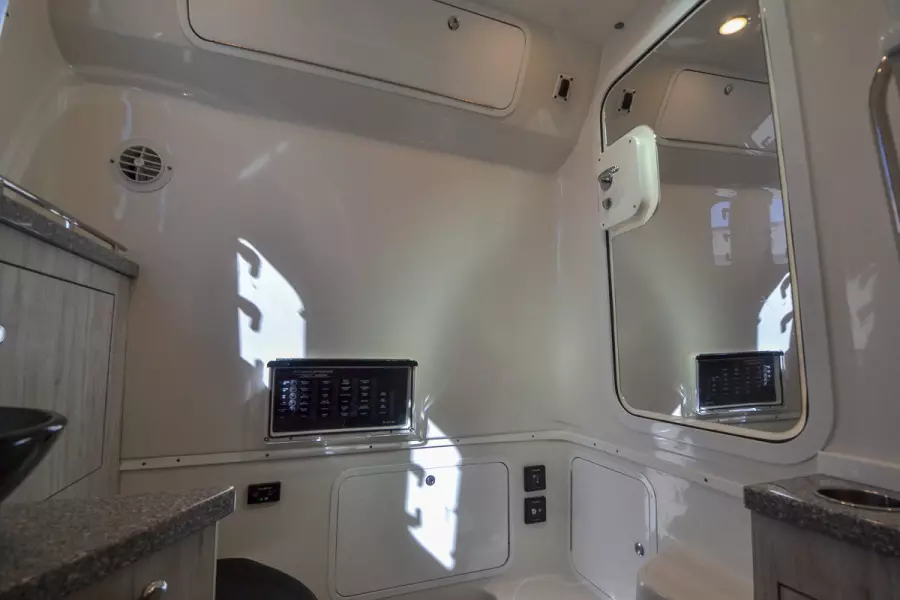 2018 Hydra-Sports 4200 Siesta