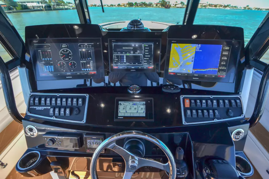 2018 Hydra-Sports 4200 Siesta