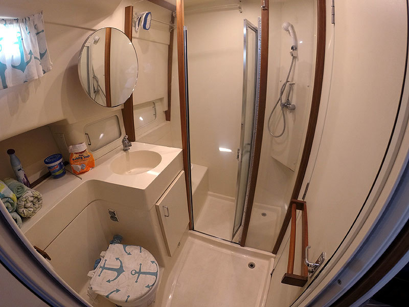 1998 Mainship 350