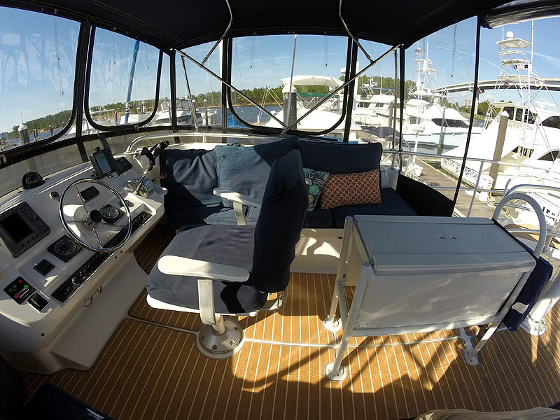 1998 Mainship 350