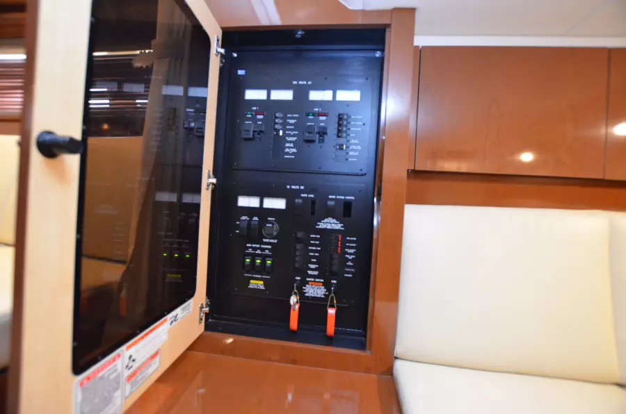 2008 Sea Ray 38 Sundancer